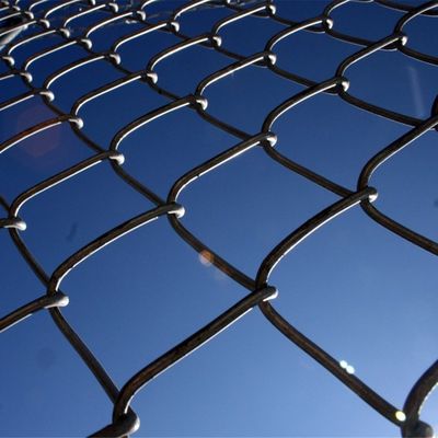 PVC coated chain link fencing for sale high quality galvanized diamond football fence used factory sale chain link fence