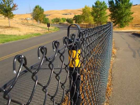 CHAIN LINK FENCE FOR ROAD FENCE, HDG chain link mesh, diamond wire mesh, rhombic wire mesh, cyclone fence